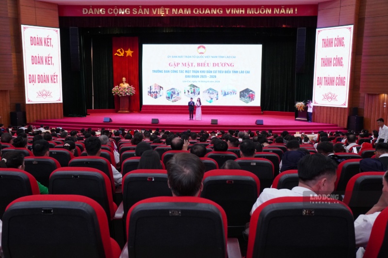 Lào Cai biểu dương 99 trưởng ban công tác mặt trận tiêu biểu