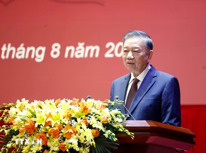 Học phải gắn với công việc, trách nhiệm và kết quả phục vụ nhân dân