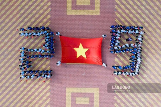 Công chức, viên chức sẽ đi làm Thứ 7 (22.8) để nghỉ 5 ngày dịp Quốc khánh 2.9 năm 2026. Ảnh: Tạ Quang