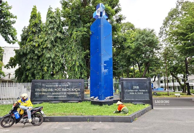 TPHCM sẽ di dời trường đại học, cao đẳng, bệnh viện khỏi 13 quận cũ