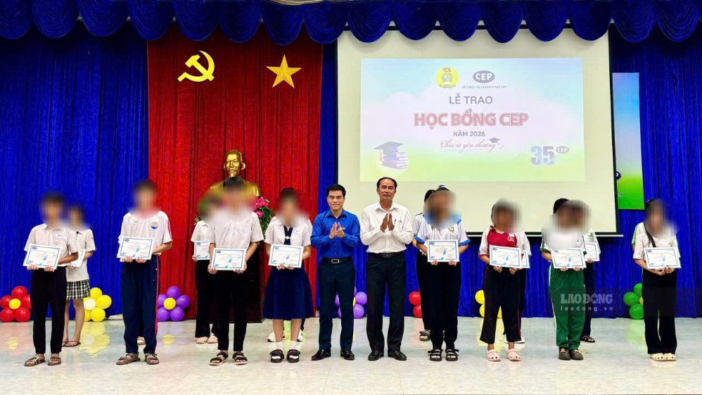 Tổ chức Tài chính vi mô CEP dành hơn 5,7 tỉ đồng hỗ trợ học sinh khó khăn