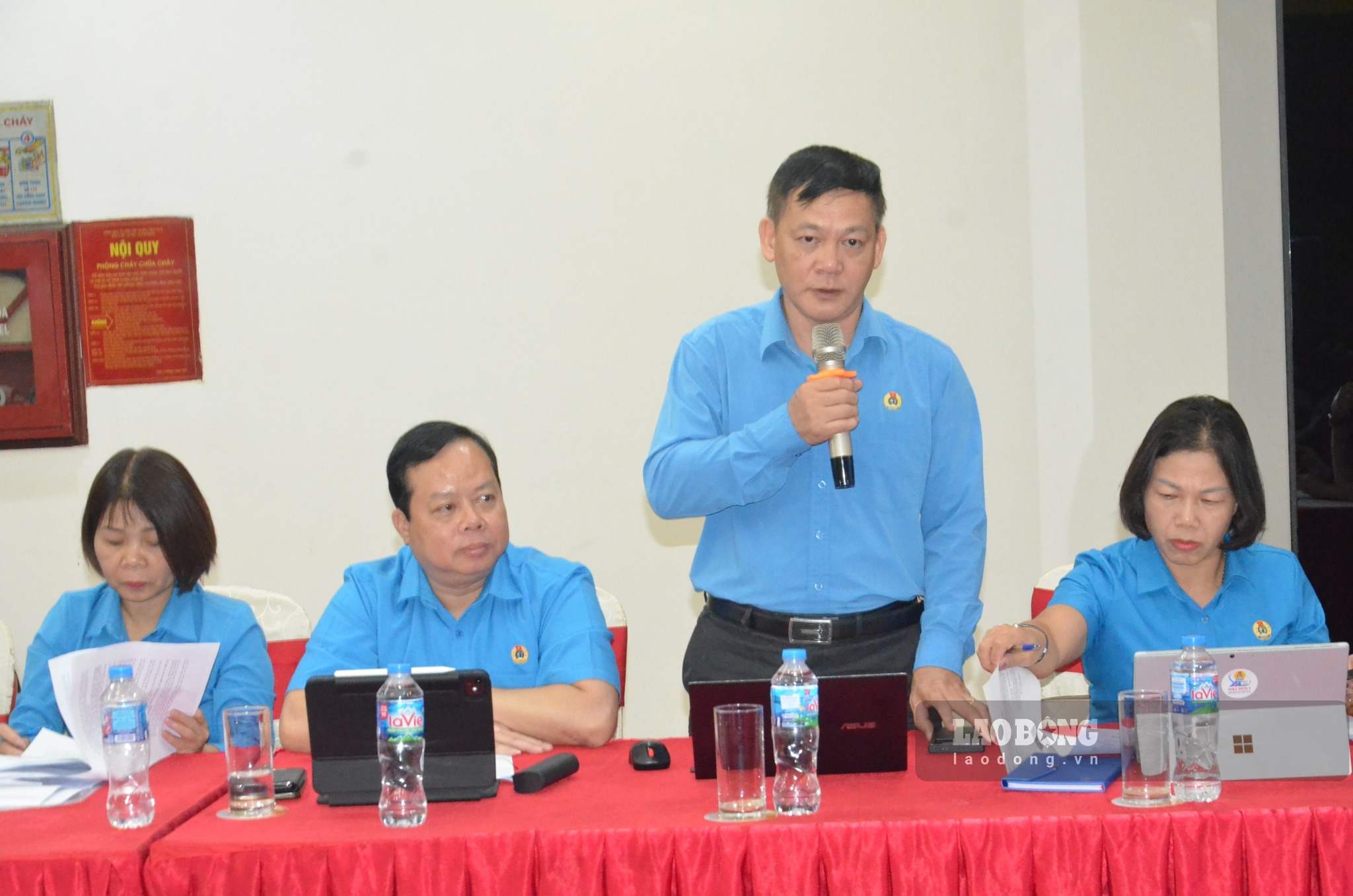 Các đại biểu tham gia đóng góp ý kiến vào Ảnh: Nguyễn Trường