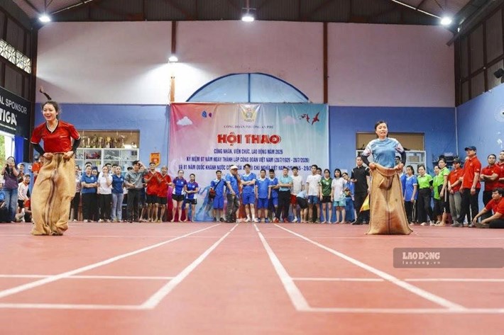 Đoàn viên, người lao động tham gia sôi nổi các phần thi. Ảnh Thanh Tuấn
