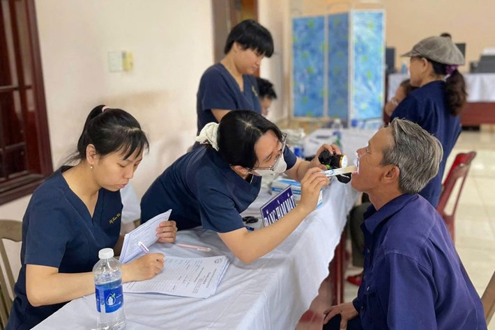 Doanh nghiệp và Công đoàn ở Đà Nẵng phối hợp chăm lo sức khoẻ người lao động. Ảnh: Công đoàn Nam Phước