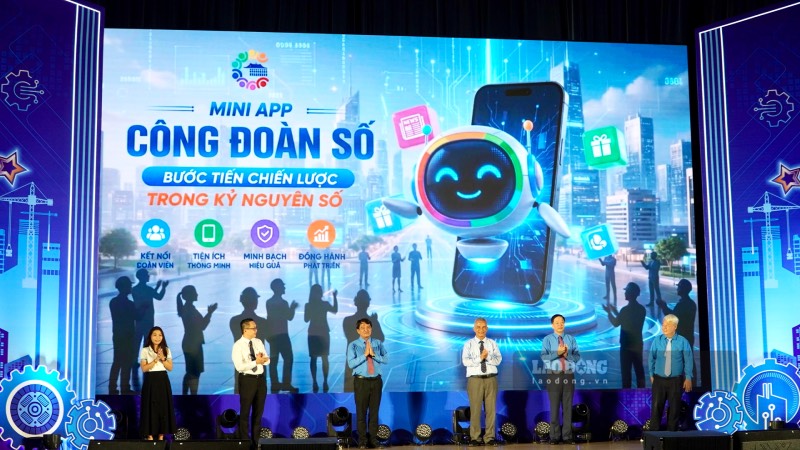 Mini app Công đoàn số được kỳ vọng kết nối đoàn viên với các thông tin công đoàn và chương trình phúc lợi, chăm lo. Ảnh: Mai Anh. 