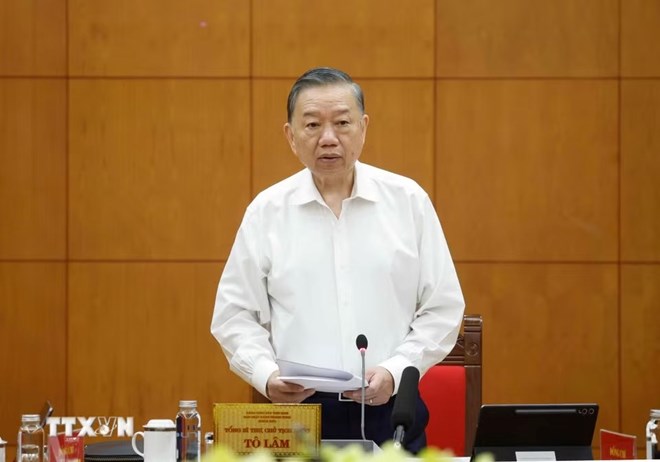 Lấy sự hài lòng của người dân làm căn cứ đánh giá quyết sách, cán bộ