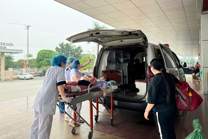 Những chuyến xe 0 đồng là sự động viên, an ủi người bệnh khó khăn. Ảnh: BVCC