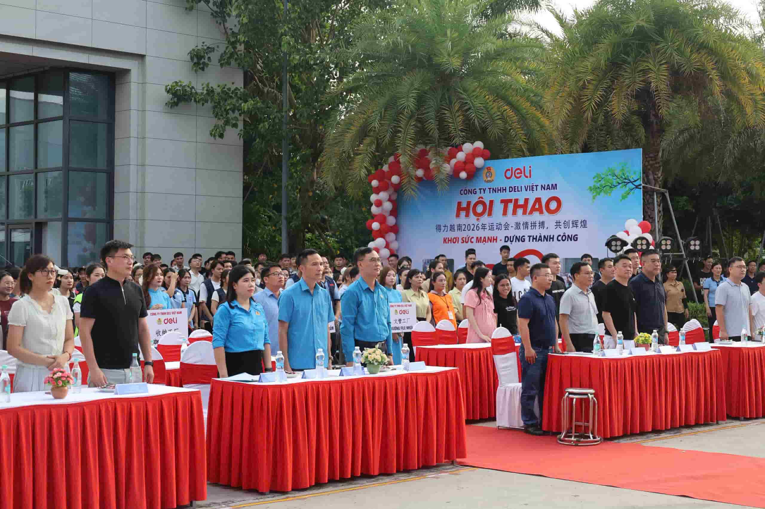 Tại khuôn viên nhà máy, Ban Chấp hành Công đoàn và Ban Lãnh đạo Công ty TNHH Deli Việt Nam đã tổ chức Lễ Khai mạc Hội thao lần thứ VI. Ảnh: Quyết Chiến/Liên đoàn Lao động tỉnh.