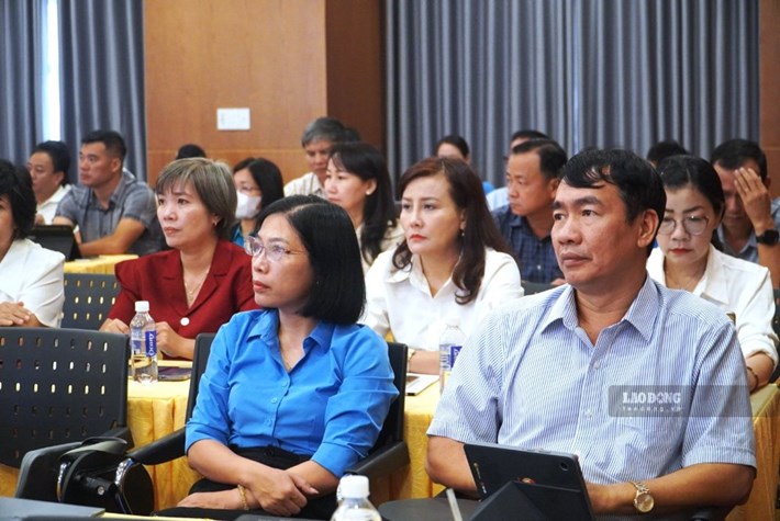 Lớp tập huấn có 77 cán bộ Công đoàn chủ chốt tham gia. Ảnh: Minh Tâm
