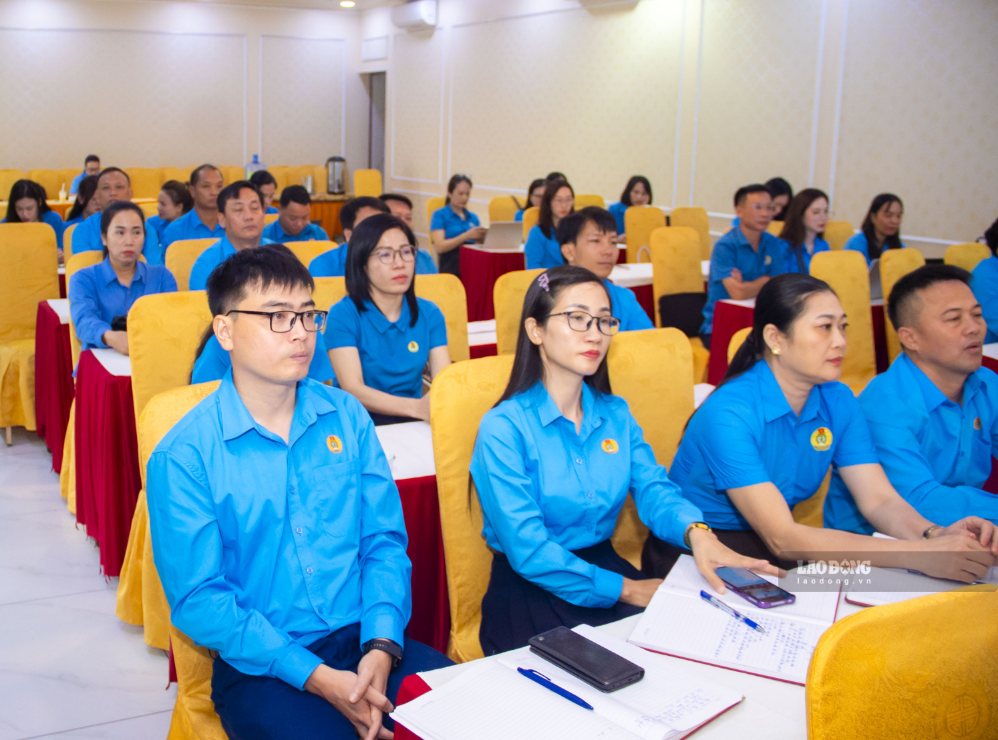 Cán bộ Công đoàn xã, phường Nghệ An được bồi dưỡng nghiệp vụ