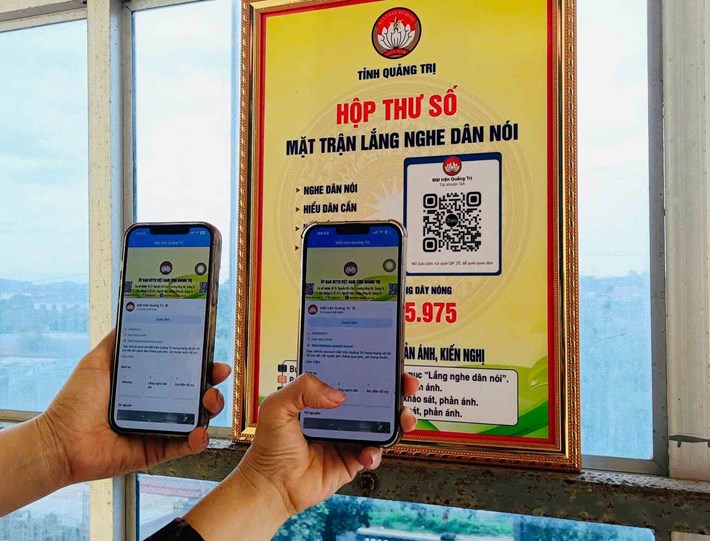 Mô hình lắng nghe dân nói tại xã Hòa Trạch tiếp nhận ý kiến người dân qua mã QR. Ảnh: Mặt trận Hòa Trạch
