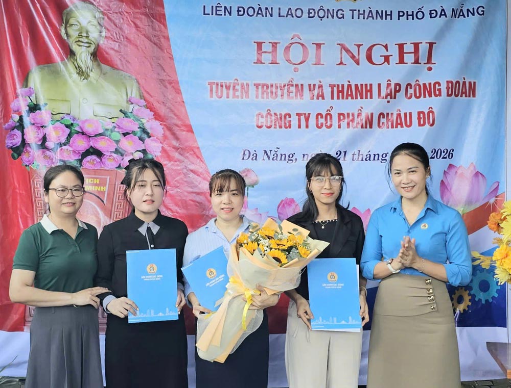 Da Nang Trade Union establishes 2 more grassroots trade unions in industrial parks