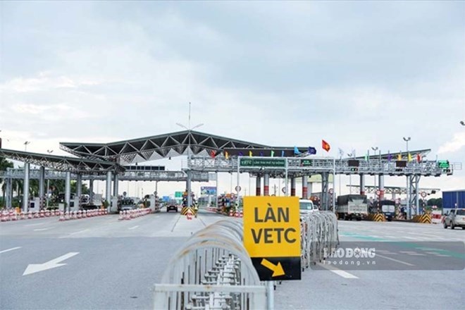 Ủy viên Bộ Chính trị, Phó Thủ tướng Thường trực Chính phủ Phạm Gia Túc chỉ đạo kiểm tra thông tin phản ánh về hoạt động thu phí điện tử đường bộ. Ảnh: Minh Hạnh
