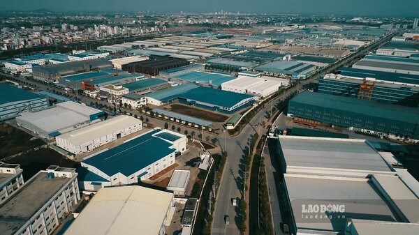 Tổng nhu cầu tuyển dụng của các doanh nghiệp trên địa bàn tỉnh Bắc Ninh năm 2026 là hơn 260.000 người. Trong ảnh, một KCN trên địa bàn tỉnh Bắc Ninh. Ảnh: Trần Tuấn