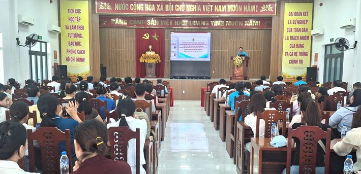 Công đoàn phường Hương Trà, Đà Nẵng tổ chức quán triệt, học tập các nghị quyết đại hội. Ảnh: Công đoàn Hương Trà
