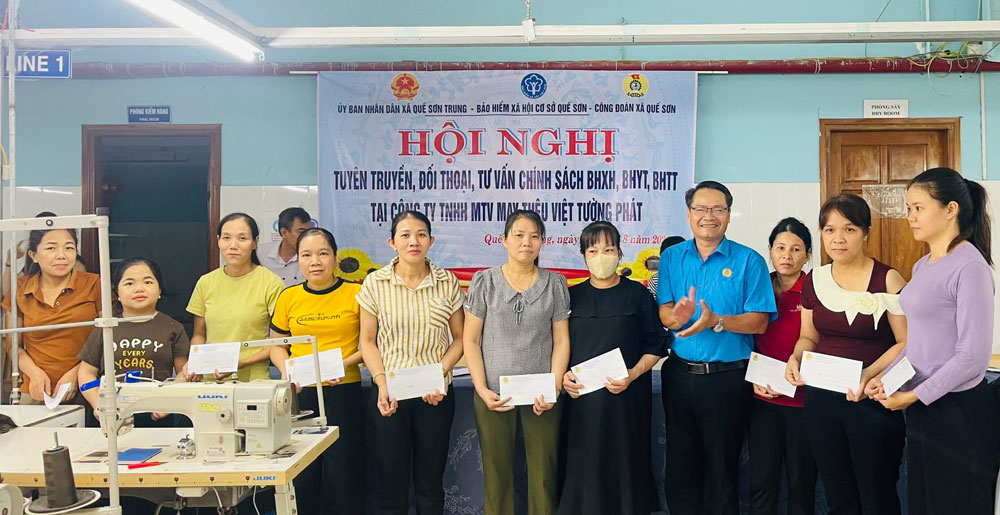 Công đoàn xã Quế Sơn, Đà Nẵng tuyên truyền, đối thoại, tư vấn chính sách về bảo hiểm