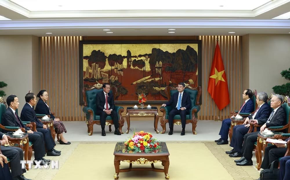 Thủ tướng Chính phủ Lê Minh Hưng tiếp đồng chí Vanhxay Phongsavanh, Chủ nhiệm Ban Kiểm tra Trung ương, Tổng Thanh tra Nhà nước Lào. Ảnh: Dương Giang/TTXVN