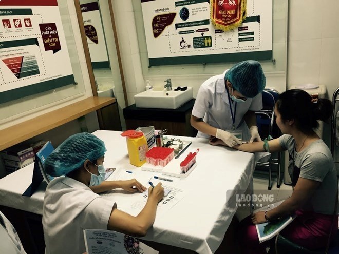 Bộ Y tế đề xuất 441 xét nghiệm, điện quang có thể dùng lại khi chuyển viện. Ảnh: Hà Lê
