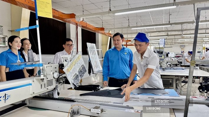 68,239 initiatives, experiences, technical improvements and solutions to rationalize production are applied in the period 2020 - 2026. Photo: Hoang Loc