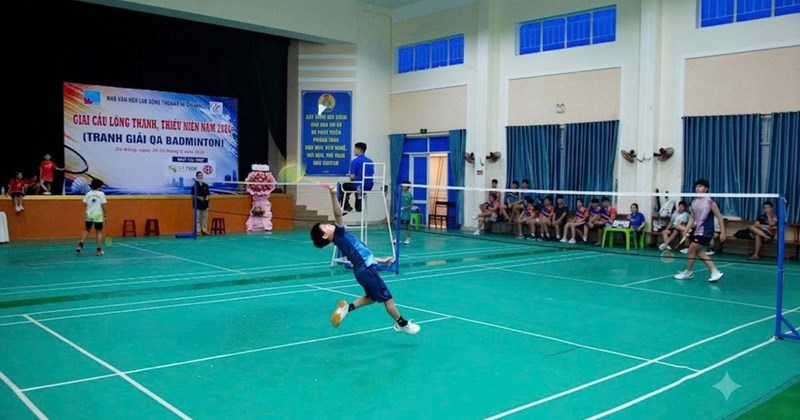Photo: en.congdoanvietnam.vn Da Nang Youth Badminton Tournament 2026 Promotes Healthy Sports for Kids