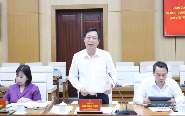 Phó Chủ tịch Ủy ban Trung ương MTTQ Việt Nam Cao Xuân Thạo phát biểu tại buổi làm việc với Phú Thọ. Ảnh: Cổng thông tin UBND tỉnh Phú Thọ