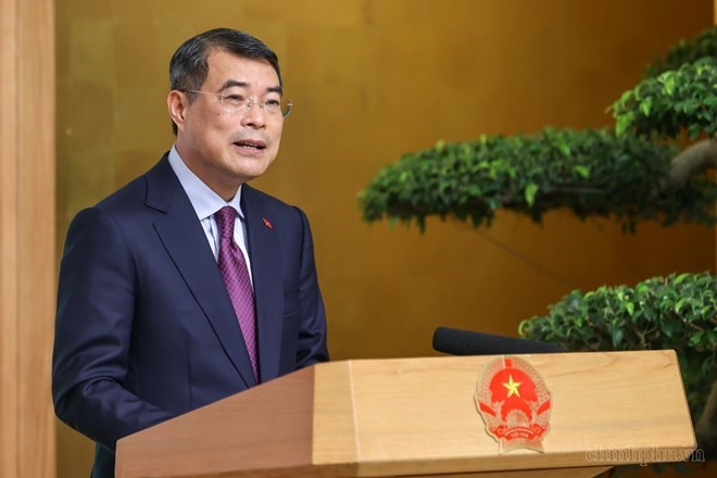 레민흥 정치국 위원 겸 총리는 지방 정부에 수요를 검토하고 할당된 정원을 모두 채용할 것을 요청했습니다. 사진: chinhphu. vn/Nhat Bac