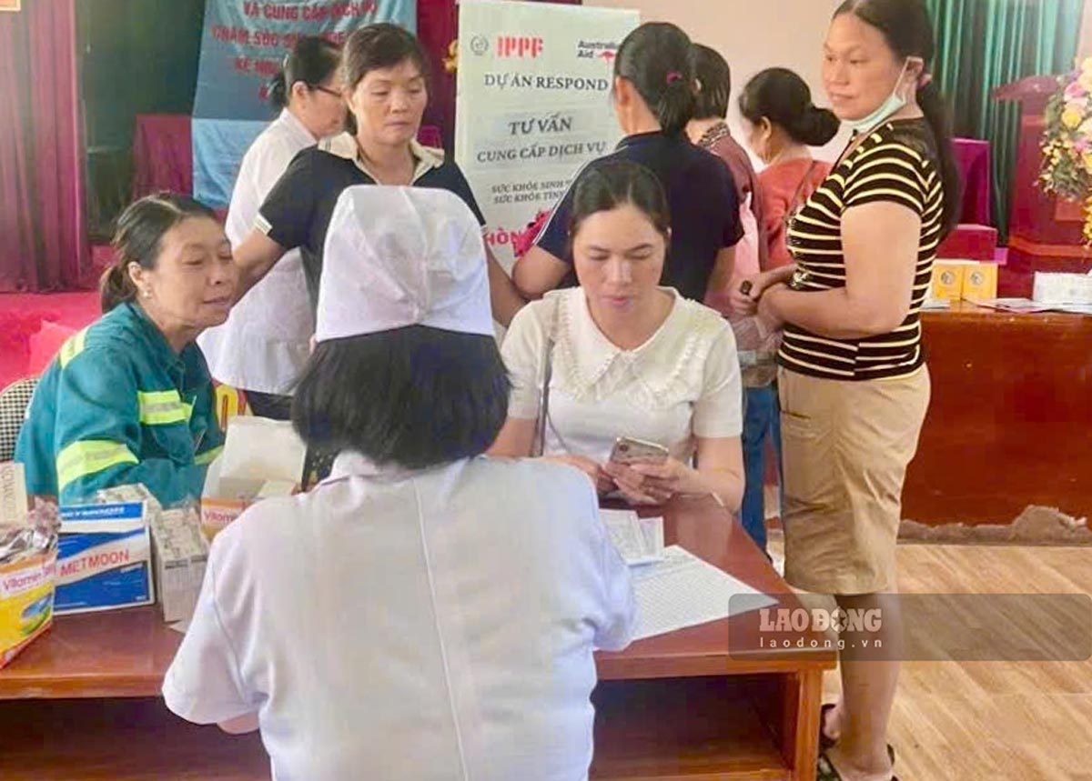 クアンニン省の170人の女性環境労働者が無料健康診断を受ける