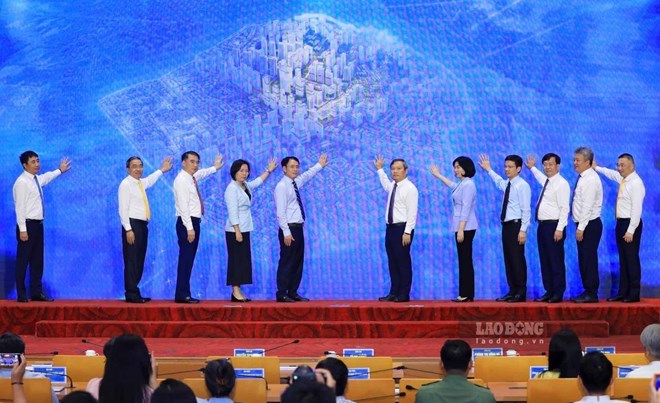 Hà Nội khởi công, khánh thành 17 dự án, công trình. Ảnh: Phạm Linh