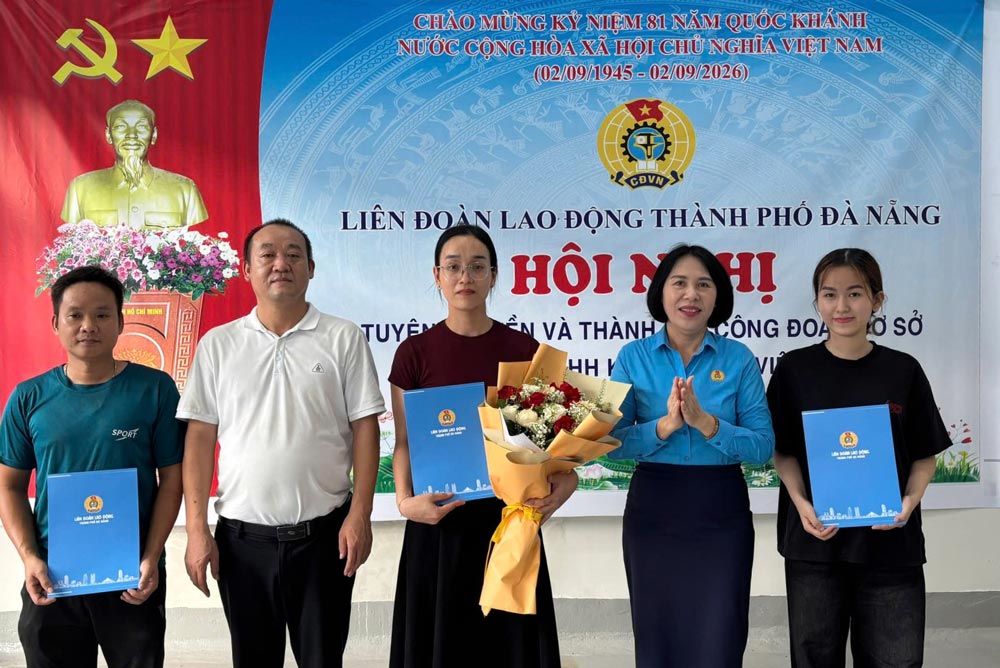 El Sindicato de Da Nang establece 2 sindicatos de base en parques industriales