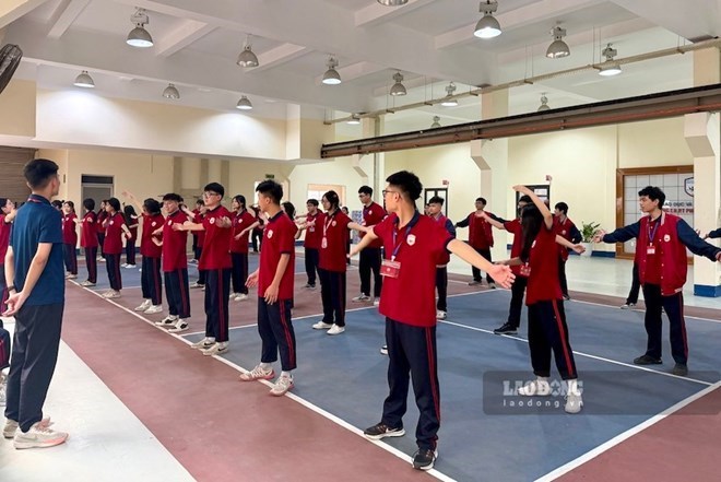 Theo Bộ GDĐT, giáo viên được phân công bồi dưỡng học sinh giỏi được quy đổi 1 tiết dạy trực tiếp hoặc trực tuyến tối đa không quá 2 tiết định mức. Ảnh minh họa: Tường Vân