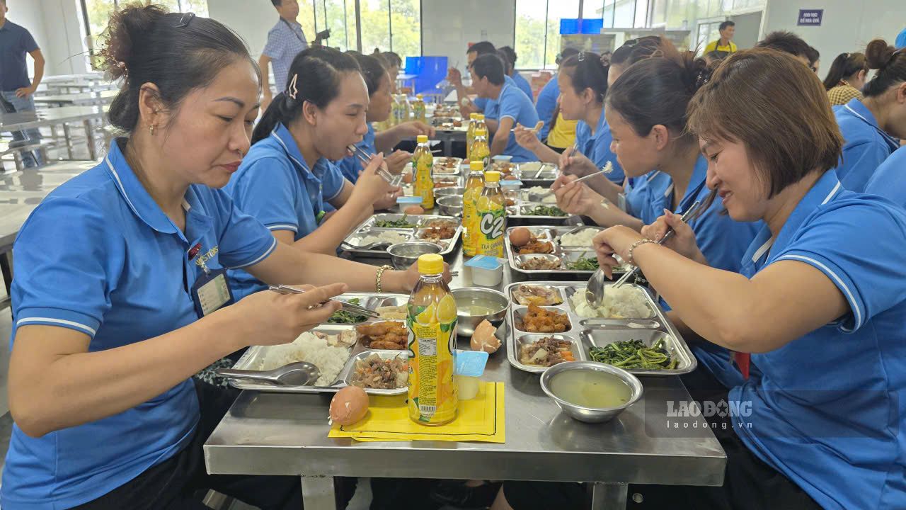 Nâng chất bữa cơm ca từ những cuộc thương lượng của Công đoàn