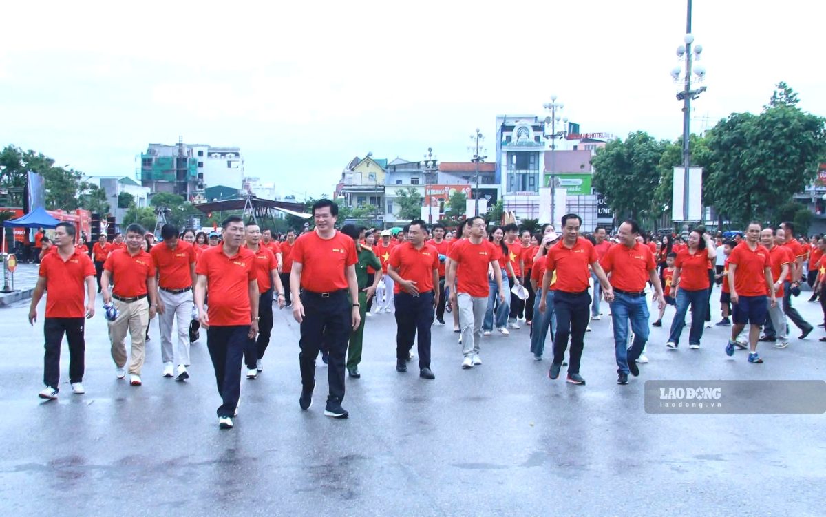 Lan tỏa tinh thần “Cùng Việt Nam tiến bước” tại Nghệ An