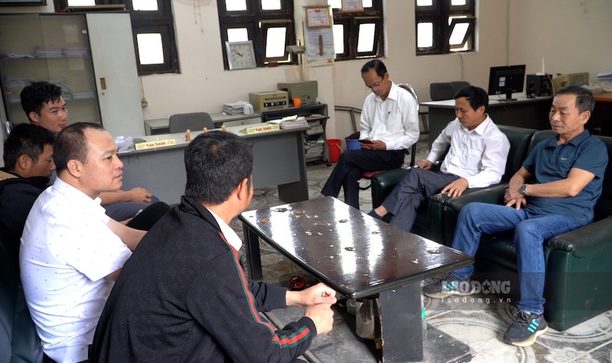 25 cadres de l'ancienne école Song Hong reconnus comme fonctionnaires