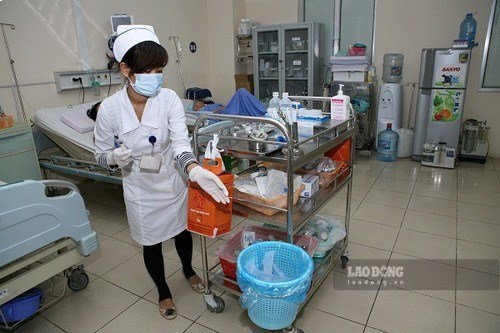 保健省は、困難な地域の医療従事者に80%の手当を提案