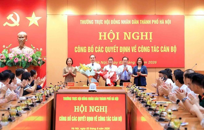 Thường trực HĐND TP tổ chức hội nghị công bố các quyết định về công tác cán bộ. Ảnh: HĐND TP Hà Nội