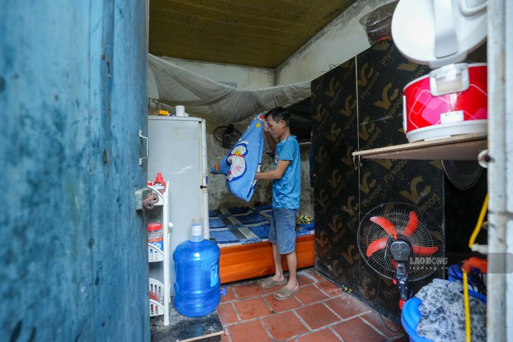 Cận cảnh phòng trọ công nhân có giá thuê 400.000 - 600.000 đồng/tháng