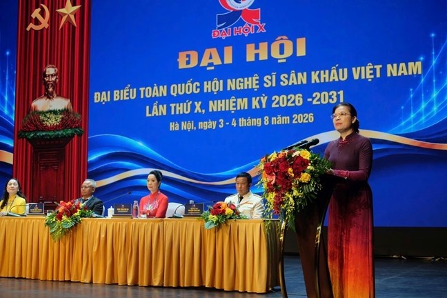 Bà Hà Thị Nga, Ủy viên Trung ương Đảng, Phó Chủ tịch - Tổng Thư ký Ủy ban Trung ương Mặt trận Tổ quốc Việt Nam phát biểu chỉ đạo tại Đại hội. Ảnh: Nguyễn Chi/ Mặt trận Tổ quốc