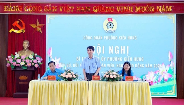Công đoàn phường Kiến Hưng tổ chức Hội nghị đối thoại giữa người đứng đầu cấp ủy, chính quyền với đoàn viên, công nhân, người lao động trên địa bàn phường năm 2026. Ảnh: Ngọc Ánh