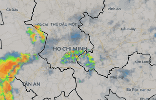 Tempête n° 3 combinée à une zone de convergence, Hô Chi Minh-Ville connaît des orages généralisés dès le petit matin