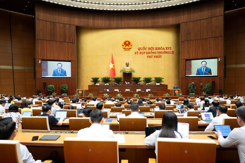 Quang cảnh phiên họp sáng 6.8. Ảnh: Media Quốc hội