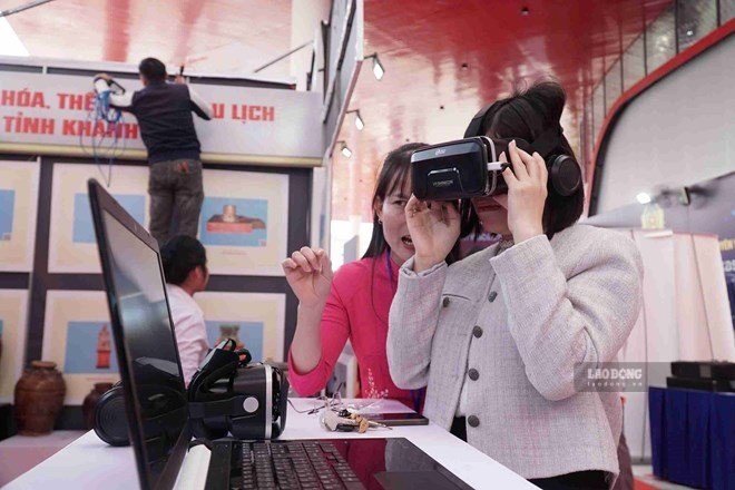 Cơ quan chức năng kỳ vọng trong tương lai sẽ có trên 80% lực lượng lao động có kỹ năng số cơ bản. Ảnh: Hữu Long
