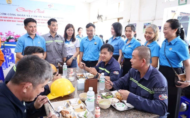 Công đoàn Đắk Lắk lấy sự hài lòng của người lao động làm mục tiêu thi đua