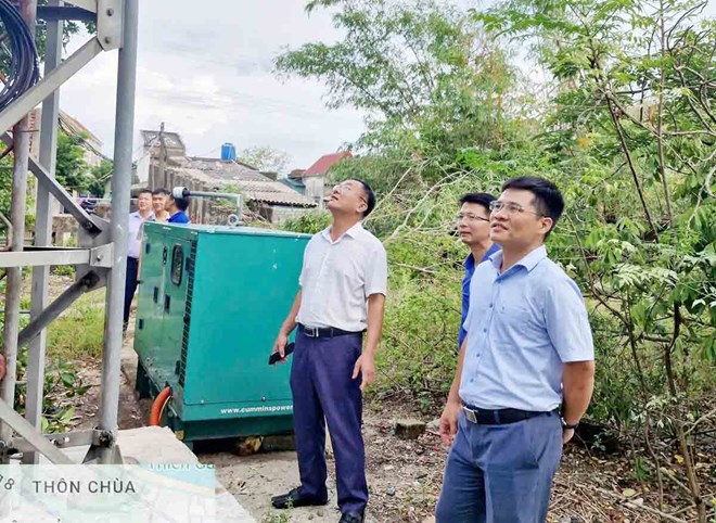 Kiểm tra hạ tầng viễn thông nhằm đảm bảo thông tin liên lạc khi mùa mưa bão sắp đến. Ảnh: Sở KH&CN Hà Tĩnh 