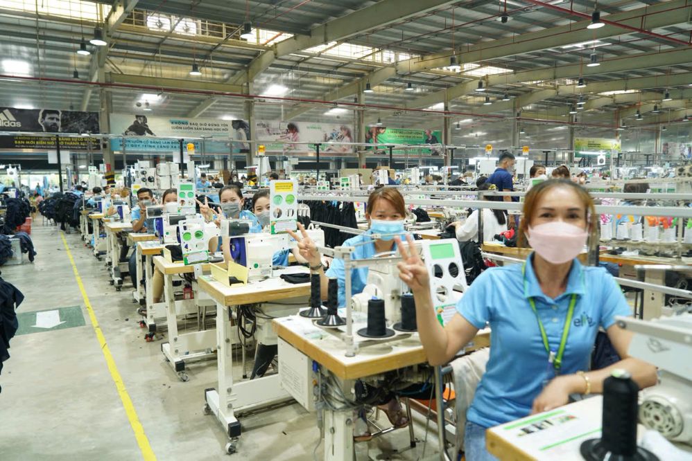 Dong Nai: Introducing 1 skilled tailor, receive an immediate reward of 5.5 million VND