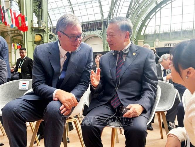 Tổng Bí thư, Chủ tịch nước Tô Lâm và Tổng thống Serbia Aleksandar Vucic tham dự hội nghị. Ảnh: TTXVN