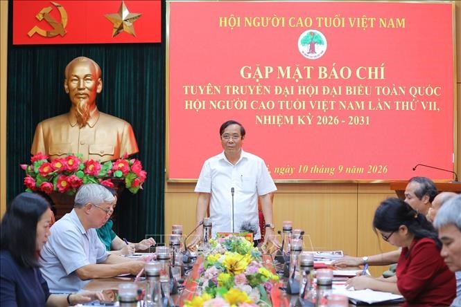 Comrade Nguyen Thanh Binh, Chairman of the Vietnam Association of the Elderly, Delegate of the 16th National Assembly, speaks. Photo: Le Dong/VNA