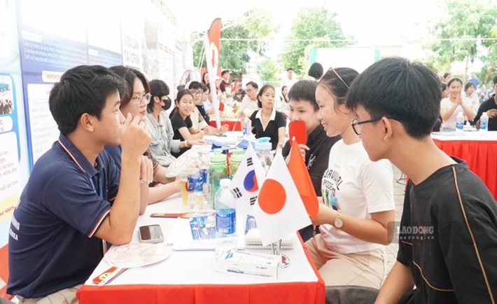 Da Nang's new policy offers outstanding loan incentives, paving the way for workers to work abroad. Photo: Nguyen Hoang