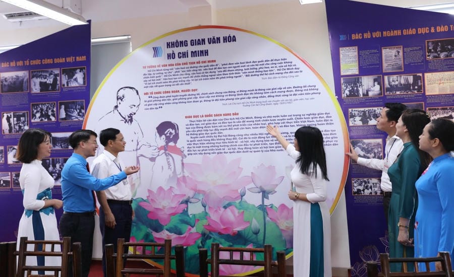 Building a cultural space among workers