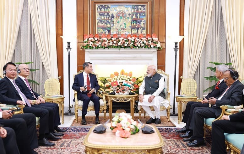 Ủy viên Bộ Chính trị, Thủ tướng Chính phủ Lê Minh Hưng gặp Thủ tướng Ấn Độ Narendra Modi. Ảnh: chinhphu.vn/Nhật Bắc 