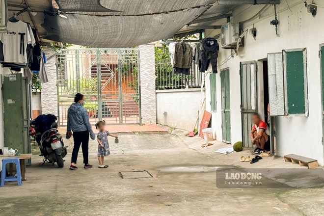 When someone stays overnight, they must be responsible for notifying the residence registration agency. In the photo, the boarding house in Dong Anh (Hanoi) in 2025. Photo: Hai Nguyen